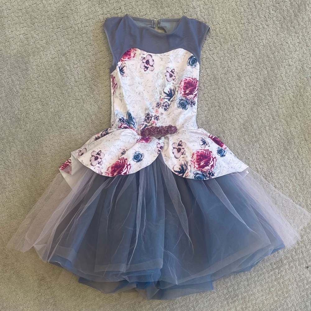 super cute Weissman dance costume !!